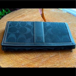 Coach Signature Black Wallet - Large